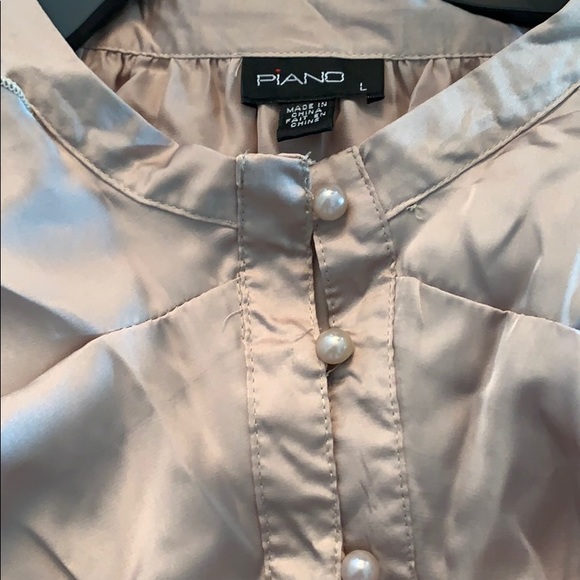 Silk shoulder out daytime or nighttime wear - Picture 2 of 3